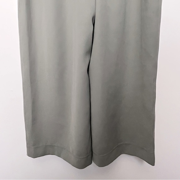 Lululemon Noir Crop Waist Tie Removed High Rise Relaxed Fit Pant in Grey Sage - Picture 13 of 14